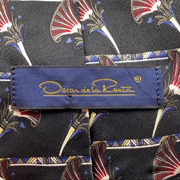 Oscar de la Renta Silk Tie Black Horn Novelty Print Geometric Work Career - Picture 5 of 7